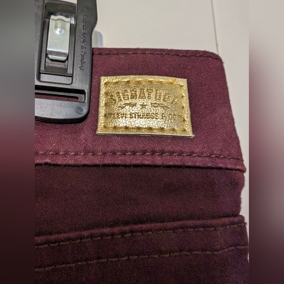 LIKE NEW Levi Shaping Pants maroon pull on skinny 14 long tall flattering fitted - Picture 4 of 11